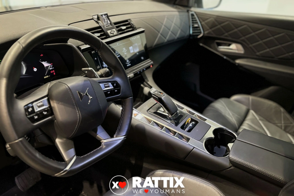 DS7 1.6 e-tense phev Rivoli 225cv auto DS7 1.6 e-tense phev Rivoli 225cv auto